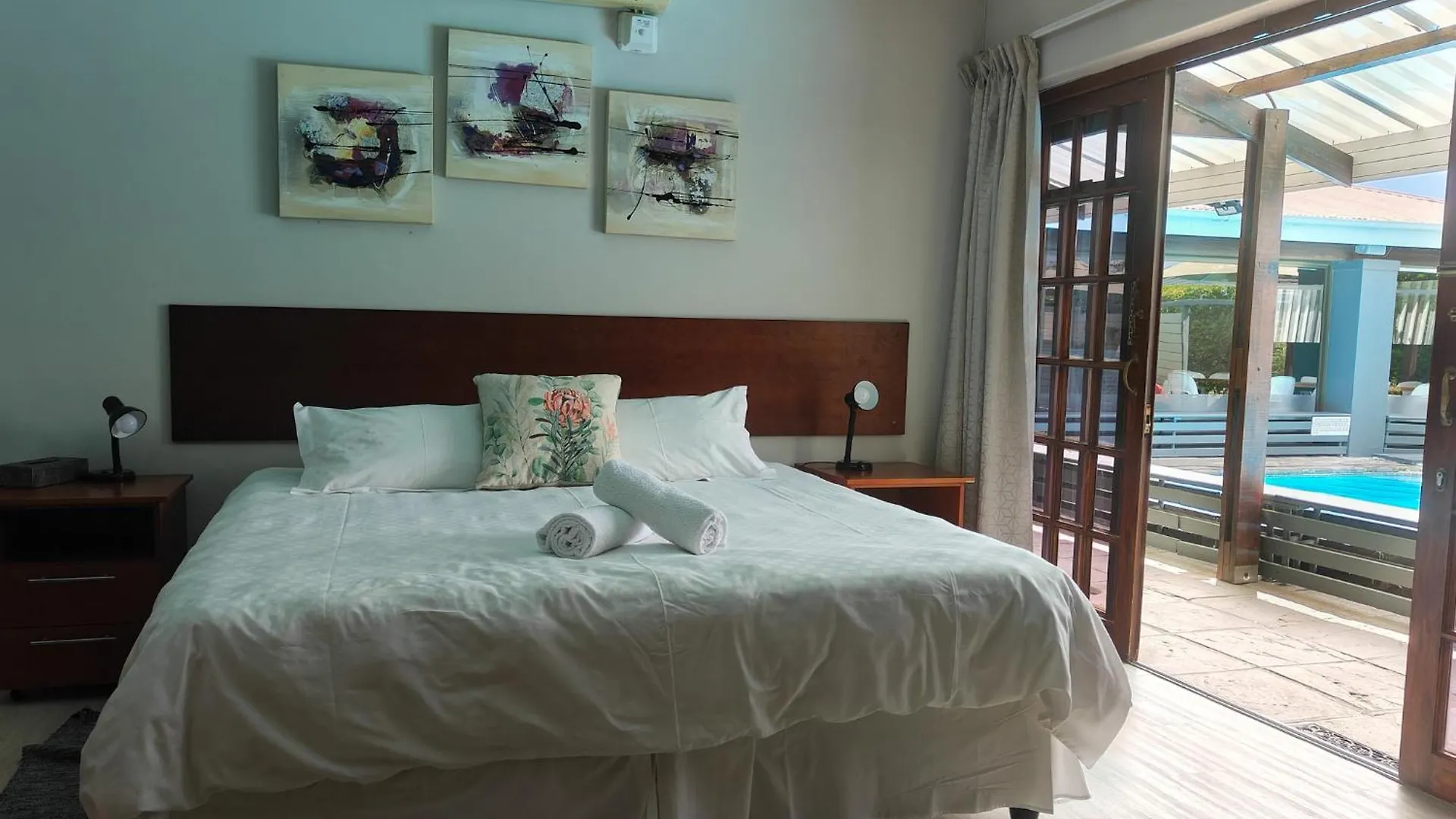 D'Urbanmist Self-Catering Guest House Durbanville 3*,  Νότια Αφρική