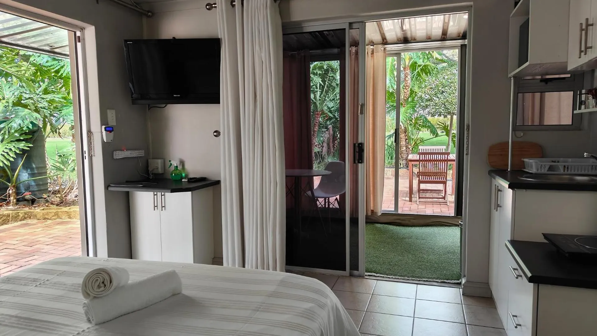 D'Urbanmist Self-Catering Guest House Durbanville