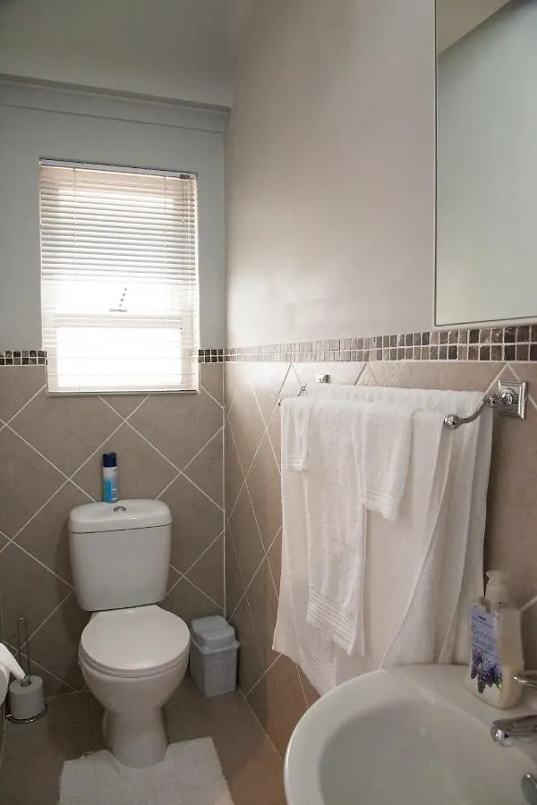 D'Urbanmist Self-Catering Guest House Durbanville